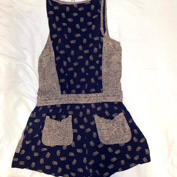 Cute patterned romper - Picture 2 of 2